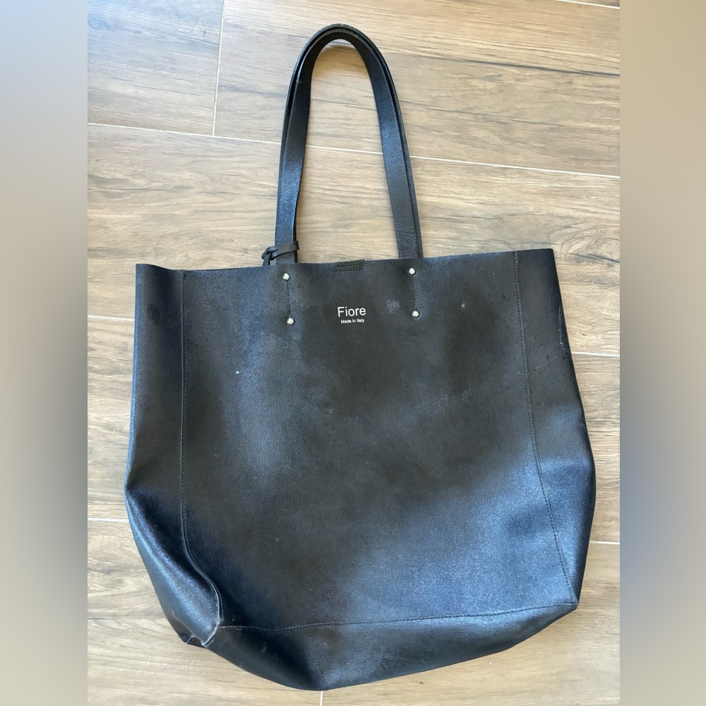 Fiore black leather tote.
